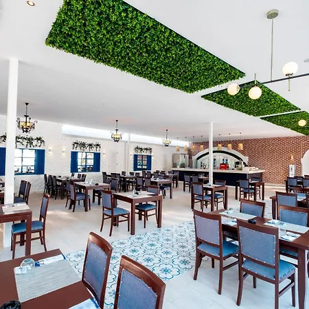 Utopia Club Resort